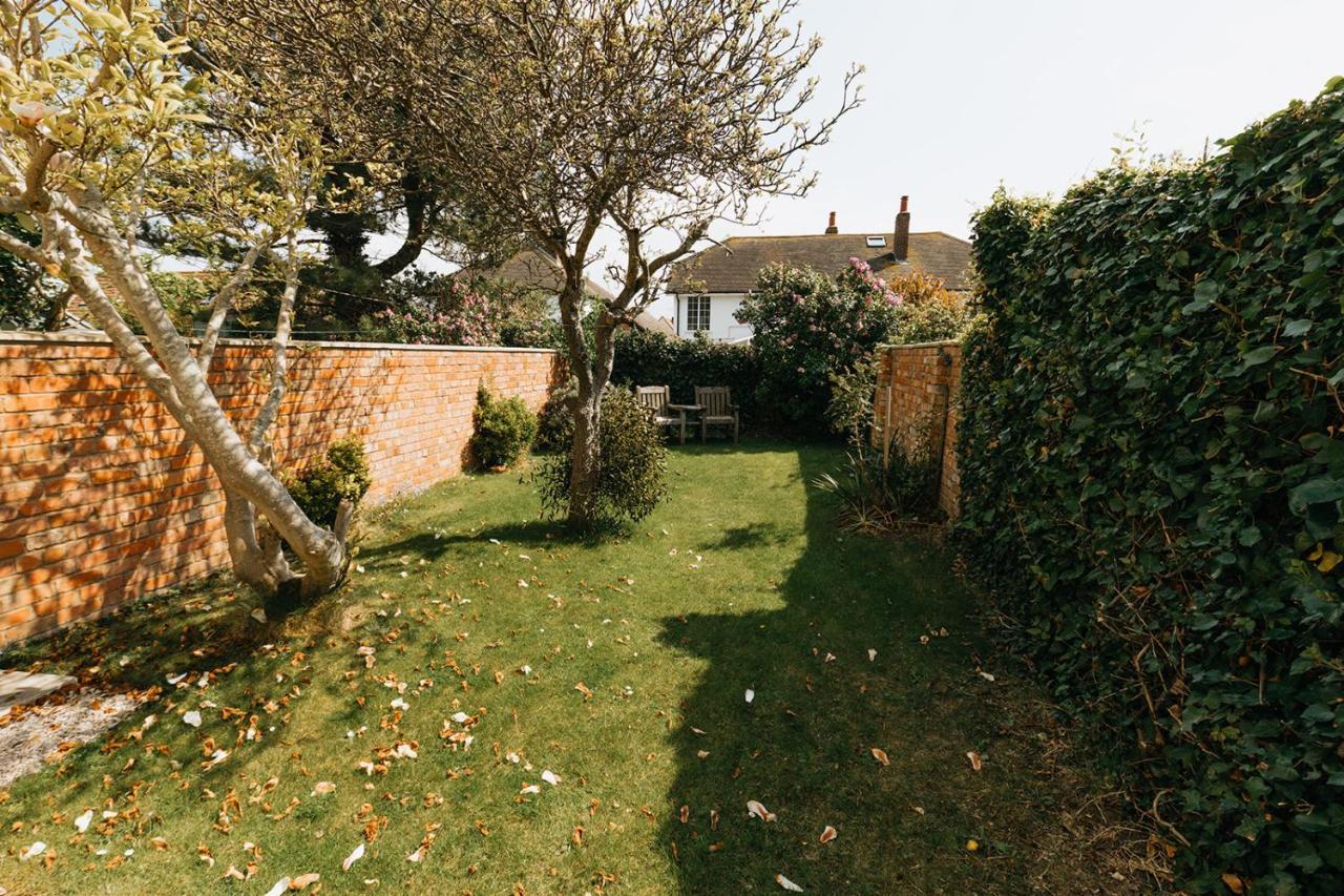 Willow Cottage - Cost 3 Bed Cottage In Penrhyn Bay With Sea Views With Access To Snowdonia Rhôs-on-Sea Exterior foto