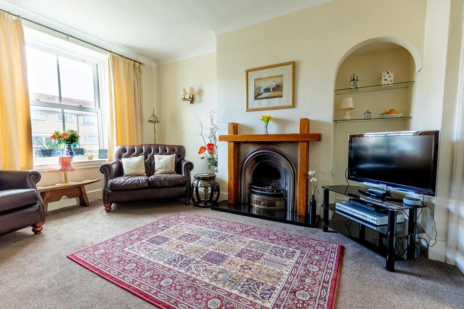 Willow Cottage - Cost 3 Bed Cottage In Penrhyn Bay With Sea Views With Access To Snowdonia Rhôs-on-Sea Exterior foto
